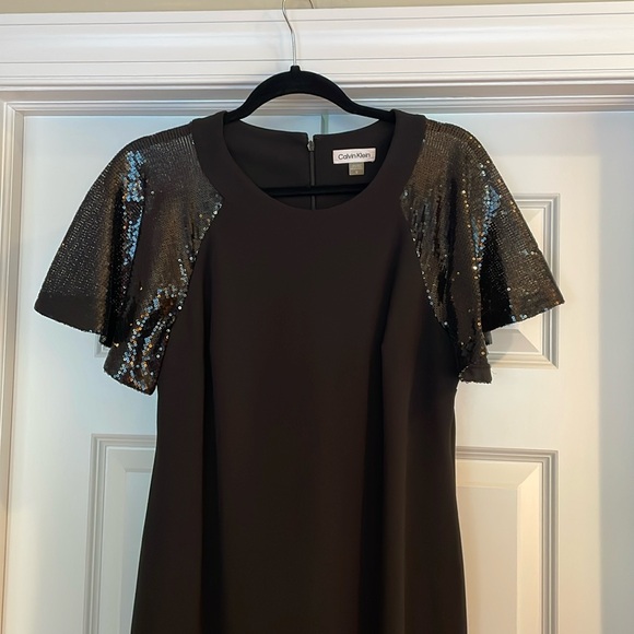 Calvin Klein LBD - Picture 3 of 10